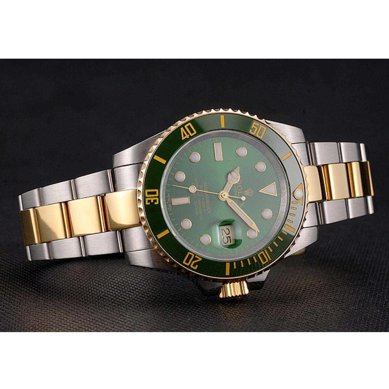 Rolex copies cheap Swiss Green Rolex Two Tone Bezel Bracelet Submariner Gold Dial And Steel 0603